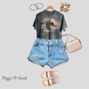 Vintage 1990’s The Mountain tee.